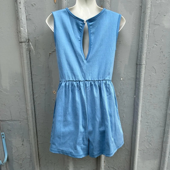 Smash  & Tess Universal Shorty Romper, size xs - Picture 4 of 11